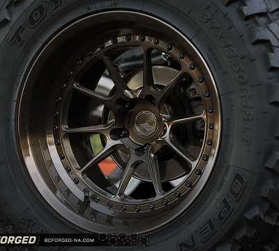 Фото дисков BC Forged LE10 // MLE10 на Jeep Wrangler III (JK)