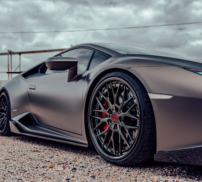 Фото дисков Strasse Wheels SV10M Deep Concave FS на Lamborghini Huracan