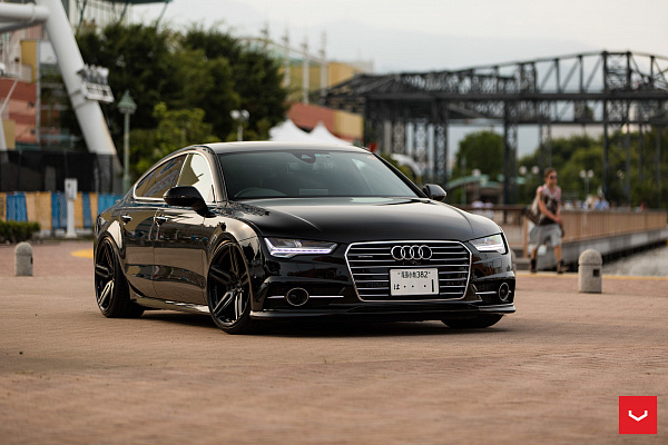 Фото дисков Vossen HF-1 Черный глянец на Audi A/RS 7 (4G)