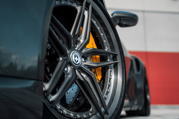 Фото дисков HRE S107SC Сатиновый темный лак на Porsche 911 VIII