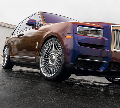 Фото дисков HRE L109M на Rolls-Royce Cullinan