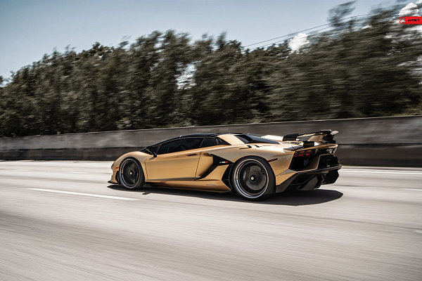 Фото дисков Anrky S3-X3 Черный сатин на Lamborghini Aventador