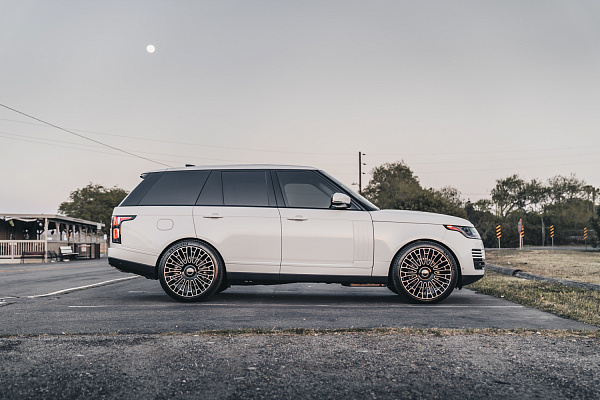 Фото дисков Brixton Forged LX01 Алмазная проточка на Range Rover IV