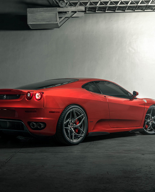 Фото дисков PF5 Сатиновый графит на Ferrari F430