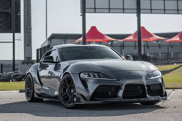 Фото дисков Anrky S1-X2 Глянцевый темный лак на Toyota Supra A90