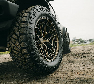 Фото дисков Vossen HFX-1 (6-Lug) на Ford Bronco