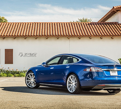 Фото дисков Vossen VFS-1 на Tesla Model S