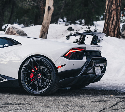 Фото дисков Brixton Forged PF10 на Lamborghini Huracan