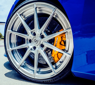 Фото дисков Strasse Wheels SV10 Deep Concave Duoblock на McLaren 720S