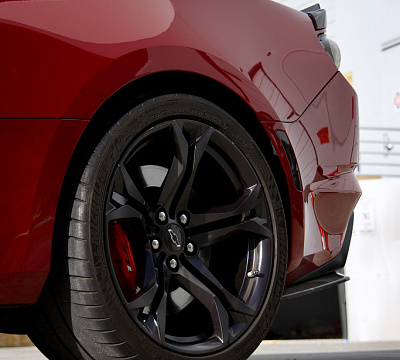 Фото дисков MRR M017 на Chevrolet Camaro VI