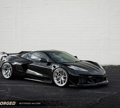 Фото дисков BC Forged HCS02 на Chevrolet Corvette C8