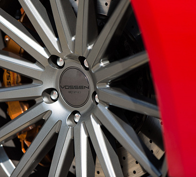 Фото дисков Vossen VFS-2 на Nissan GT-R