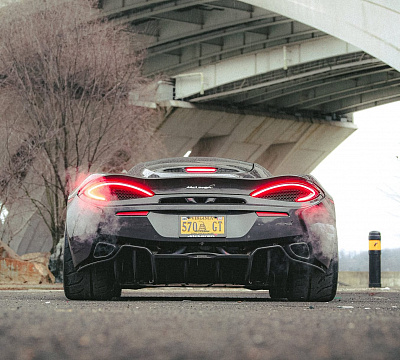 Фото дисков Brixton Forged TR20 на McLaren 570S