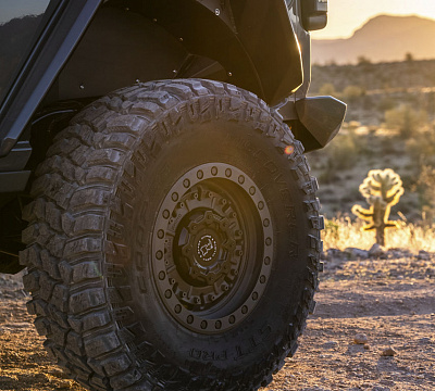 Фото дисков Black Rhino ABRAMS на Jeep Wrangler IV (JL)