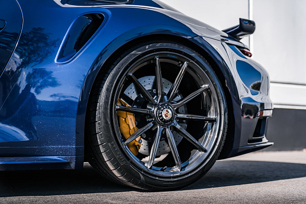 Фото дисков Brixton Forged R11-R Глянцевый темный лак на Porsche 911 VIII
