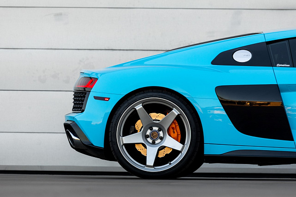 Фото дисков Brixton Forged TR04 Серебро на Audi R8 (4S)