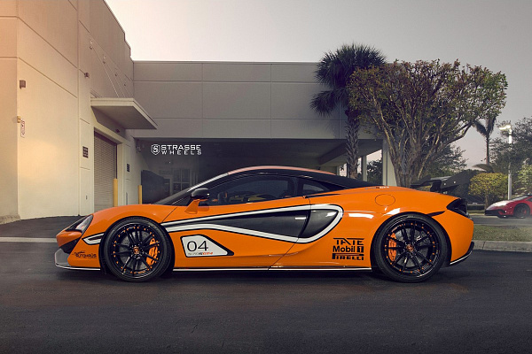 Фото дисков Strasse Wheels SV1 Deep Concave FS Черный глянец на McLaren 570S