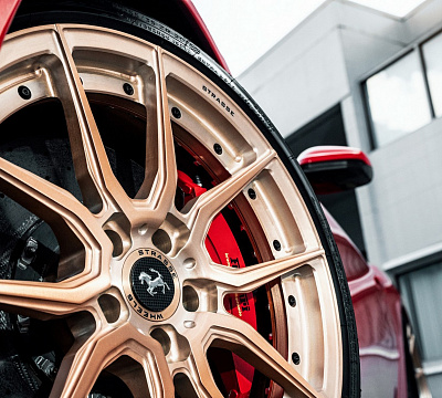 Фото дисков Strasse Wheels SV5 Deep Concave Duoblock на Ferrari 812