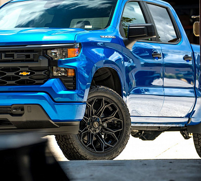 Фото дисков 4PLAY 4P83 на Chevrolet Silverado IV