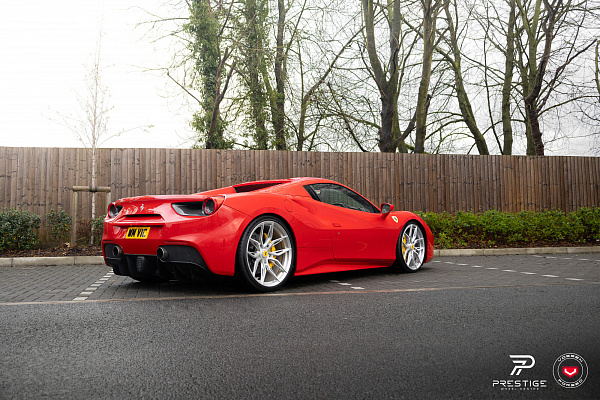 Фото дисков NOVITEC NF11 Глянцевый лак на Ferrari 488