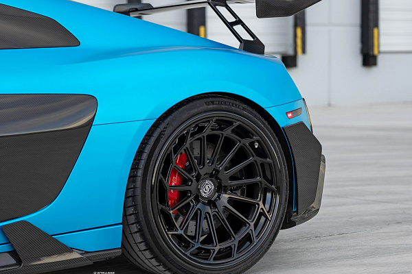 Фото дисков Strasse Wheels SV15FF Deep Concave FS Черный глянец на Audi R8 (4S)