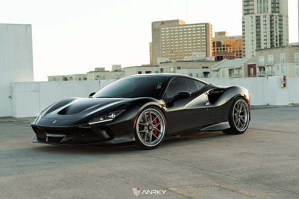 Фото дисков Anrky XR-301 Сатиновое золото на Ferrari F8