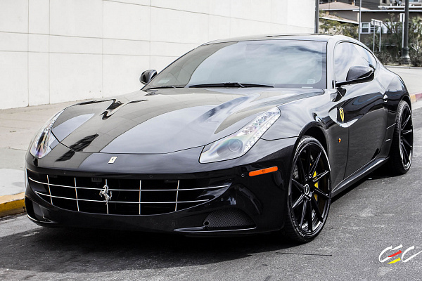 Фото дисков CEC C26 Черный сатин на Ferrari FF