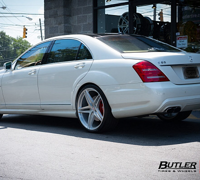Фото дисков HRE P107 на Mercedes-Benz S-Class (W221)