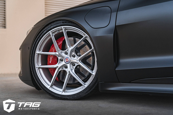 Фото дисков HRE P101SC Глянцевый лак на Audi E-tron GT
