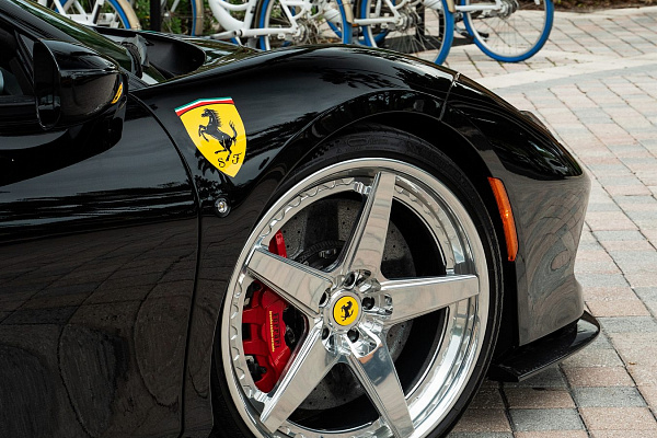 Фото дисков Anrky RS5.3 Полированный лак на Ferrari F8