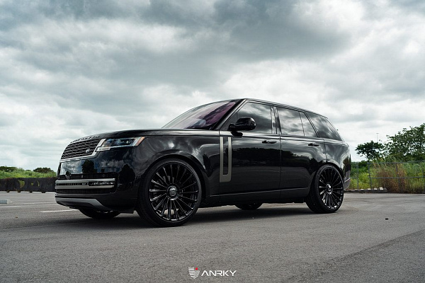 Фото дисков Anrky RF-182 Черный глянец на Range Rover V