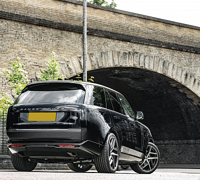 Фото дисков Kahn Type 52 RS на Range Rover V