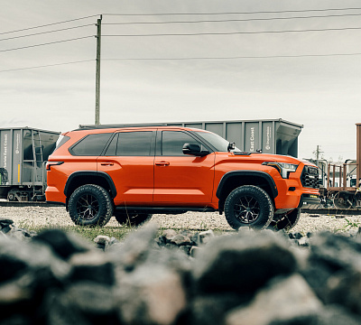 Фото дисков Vossen HF6-4 на Toyota Sequoia III