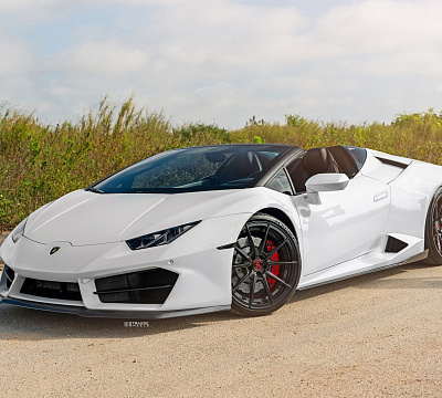 Фото дисков Strasse Wheels SV10 Deep Concave Duoblock на Lamborghini Huracan