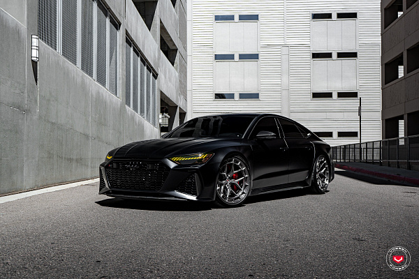 Фото дисков Vossen LC3-01 Глянцевый темный лак на Audi A/RS 7 (4K)