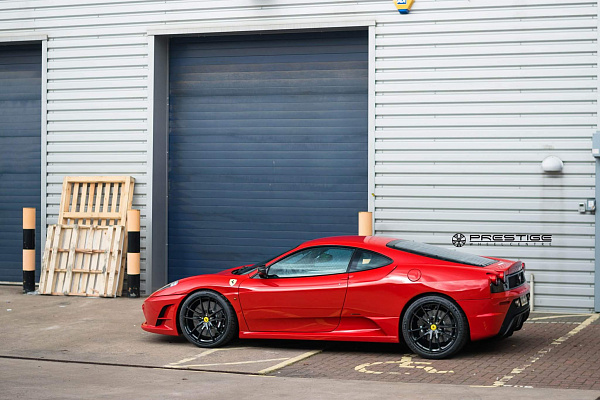 Фото дисков HRE P104 Черный глянец на Ferrari F430