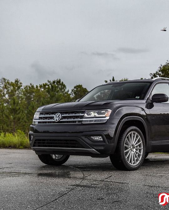 Фото дисков VFS-2 Серебро на Volkswagen Atlas