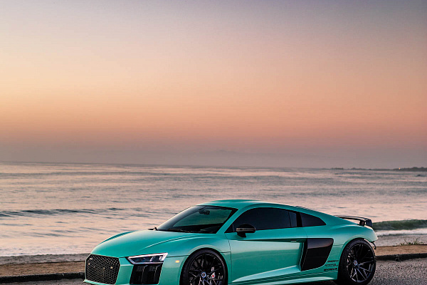 Фото дисков Brixton Forged PF8 Черный глянец на Audi R8 (4S)