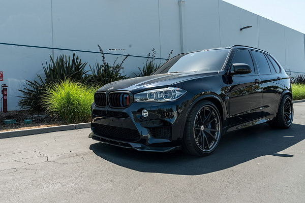 Фото дисков HRE S104 Черный сатин на BMW X5/X5 M (F15/F85)