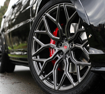 Фото дисков Vossen S17-01 на Land Rover Range Rover Sport II