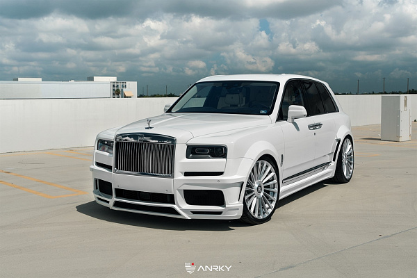 Фото дисков Anrky RF-282 Глянцевый лак на Rolls-Royce Cullinan