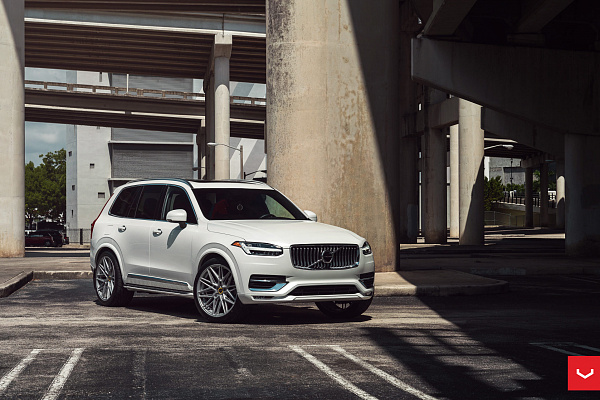 Фото дисков Vossen HF-7 Серебро на Volvo XC90 II