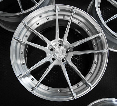 ADV.1 ADV5.2 M.V2 CS