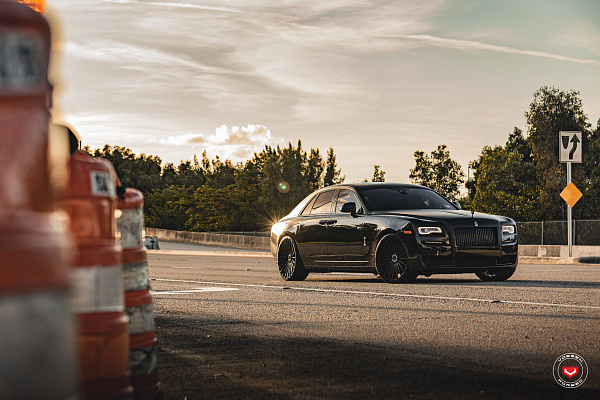 Фото дисков Vossen S17-13 Черный сатин на Rolls-Royce Ghost I