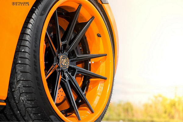 Фото дисков Strasse Wheels SV1 Deep Concave FS Другой цвет на McLaren 570S