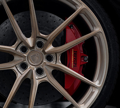 Фото дисков Anrky AN14 на Ferrari 812