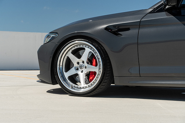 Фото дисков HRE 305 Глянцевый лак на BMW 5/M5 (G30/F90)