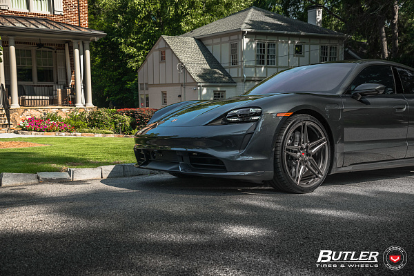 Фото дисков Vossen EVO-1 Глянцевый темный лак на Porsche Taycan I
