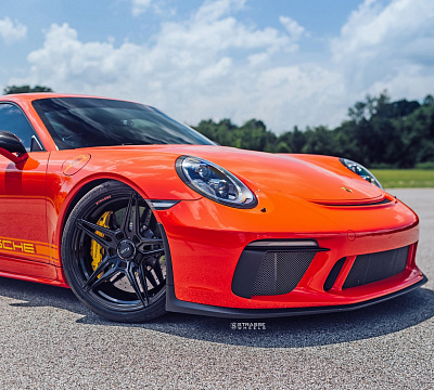 Фото дисков Strasse Wheels SV2 Deep Concave Monoblock на Porsche 911 VII