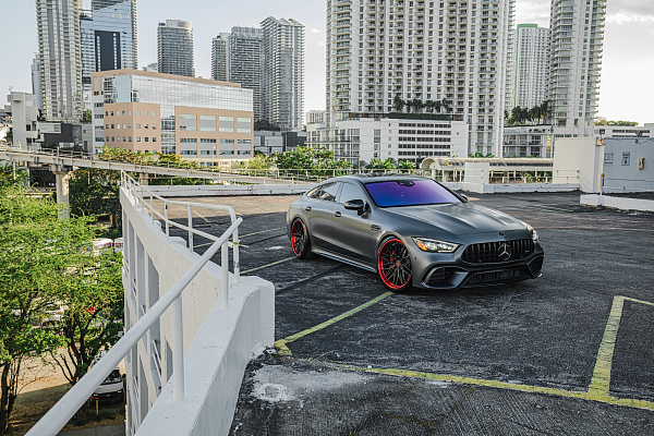 Фото дисков Strasse Wheels SV10M-RS Deep Concave FS Другой цвет на Mercedes-Benz AMG GT I